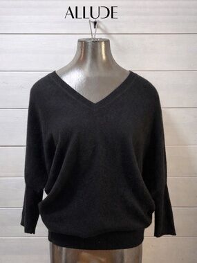ALLUDE Black Cashmere V-Neck Sweater S